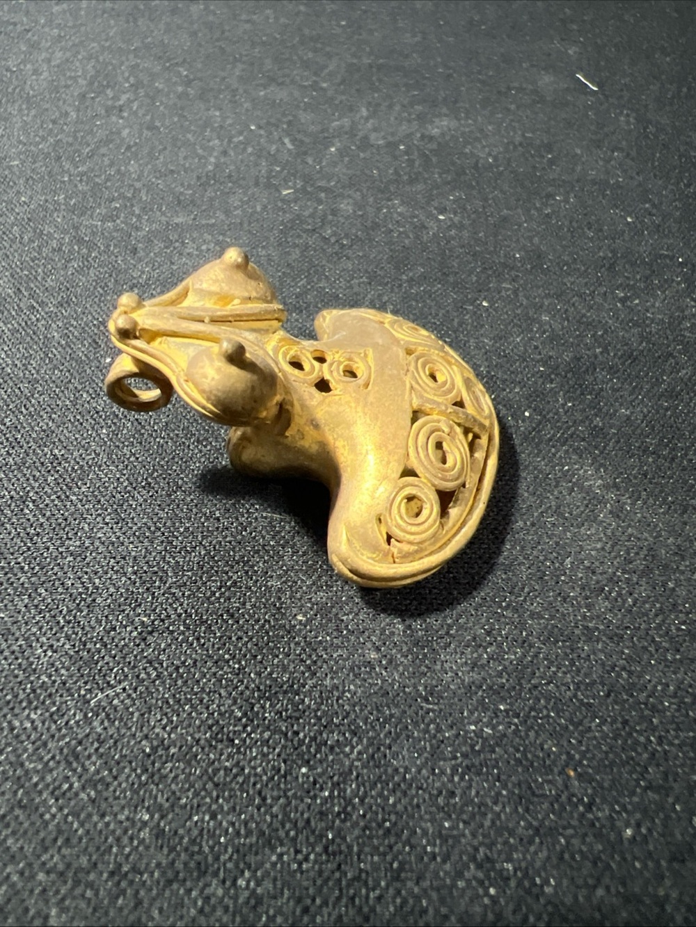 TUMBAGA Gold & Copper Alloy Zoomorphic Figurine/Pendant Columbian Art
